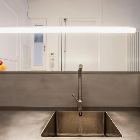 Villaroel - Modern Flat In San Antoni Barcelona