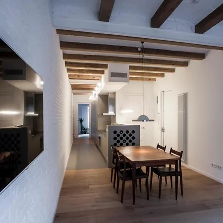 Villaroel - Modern Flat In San Antoni * Barcelona